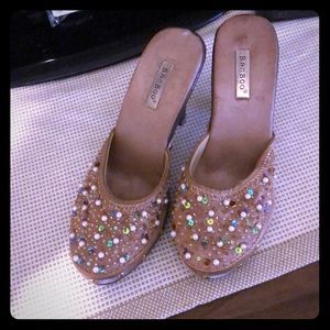 Bamboo gold beaded heel -Size 7